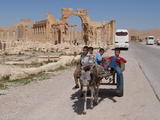 Palmyra: Bogentor, auch als Hadrianstor bezeichnet