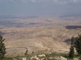Jordanien: Landschaft auf dem Weg von Amman zum Berg Nebo
