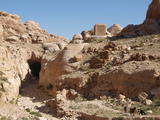 Petra, Jordanien: Mudhlim-Tunnel und Blockgrab