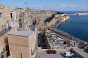 Valletta: Victoria Gate, Lower Barrakka Garden und Hafeneinfahrt des Grand Harbour