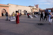 Verkäufer von Sonnenbrillen auf dem Djemaa el-Fna in Marrakech, Marokko